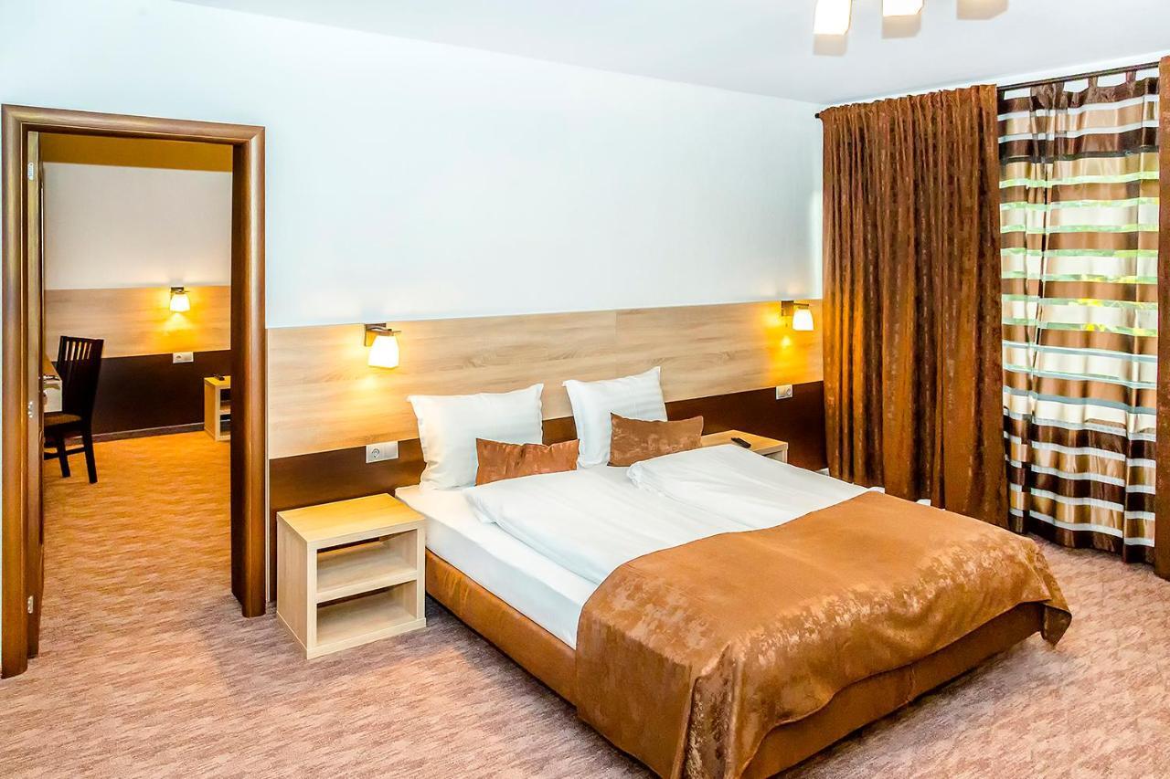 Casa Baimareana Hotell Baia Mare Exteriör bild